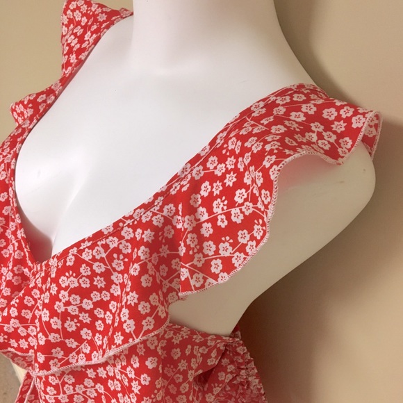 Red and white floral summer sundress - Picture 3 of 10